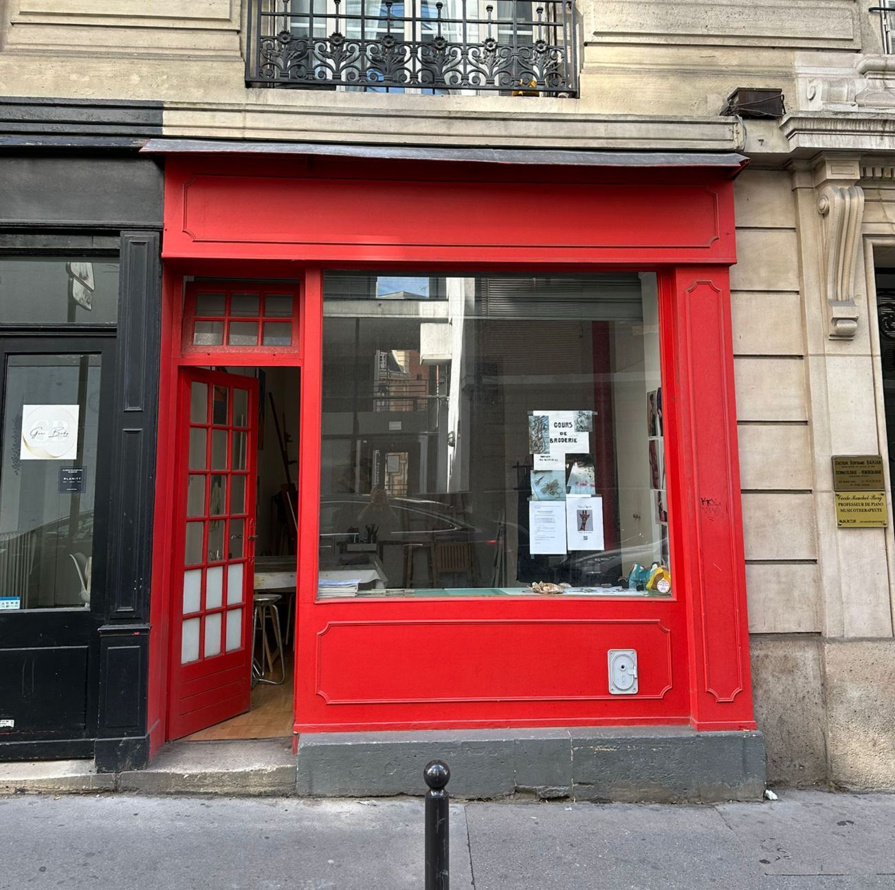 Façade du local — Lamarck · Montmartre